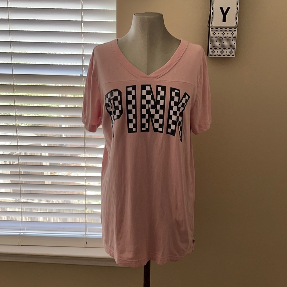 VS Pink T-Shirt, Size M
